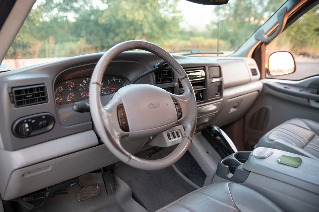 2001 Ford Excursion - Image 5 of 31