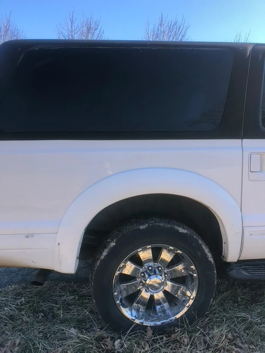 2001 Ford Excursion - Image 8 of 21