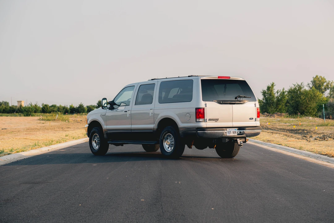 2001 Ford Excursion - Image 3 of 31