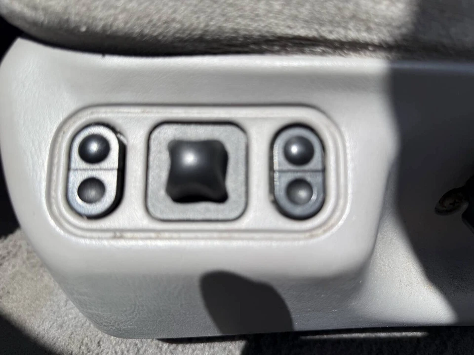 2001 Ford Excursion - Image 9 of 21