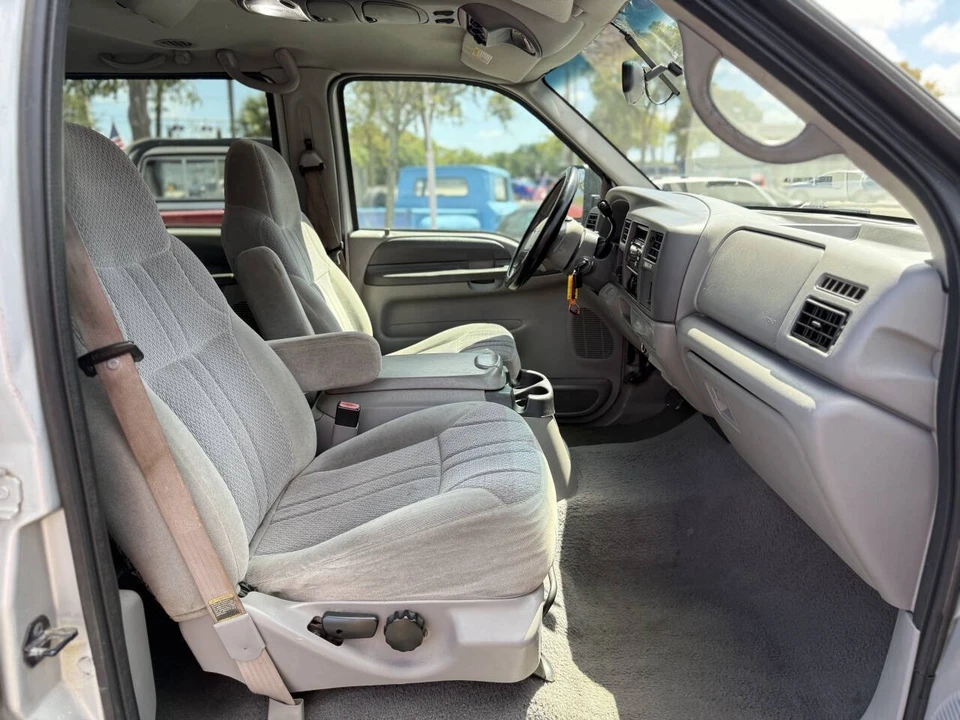 2001 Ford Excursion - Image 20 of 21