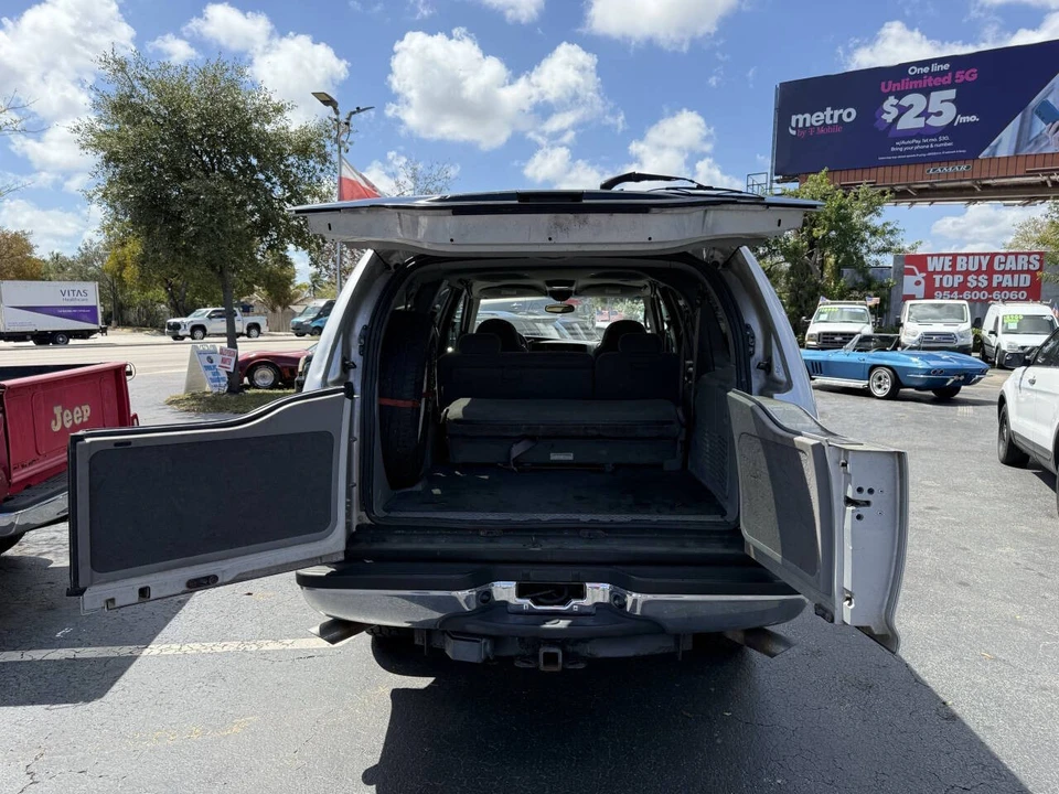 2001 Ford Excursion - Image 16 of 21