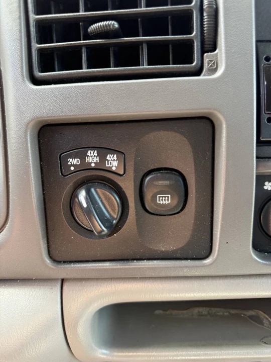 2001 Ford Excursion - Image 11 of 21