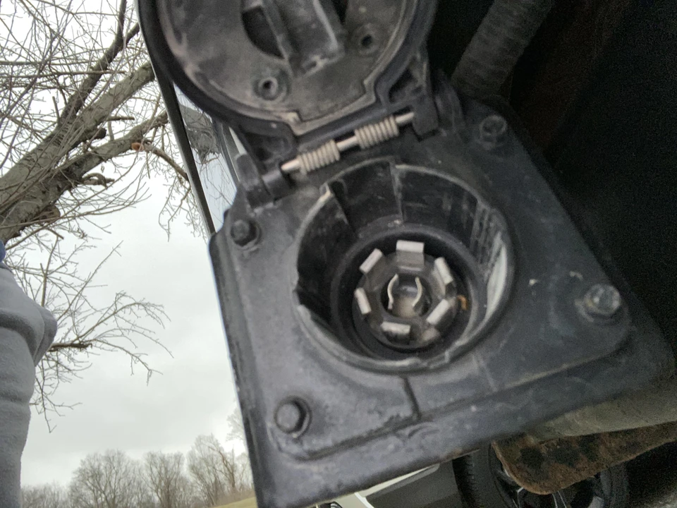 2001 Ford Excursion - Image 23 of 31