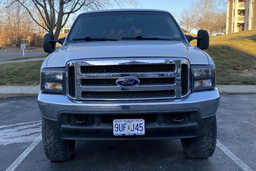 2001 Ford Excursion - Image 2 of 31