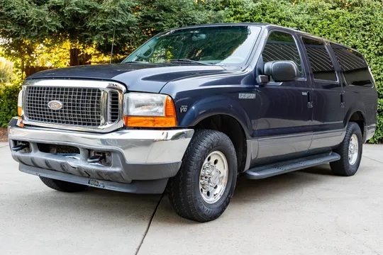 2001 Ford Excursion XLT V10