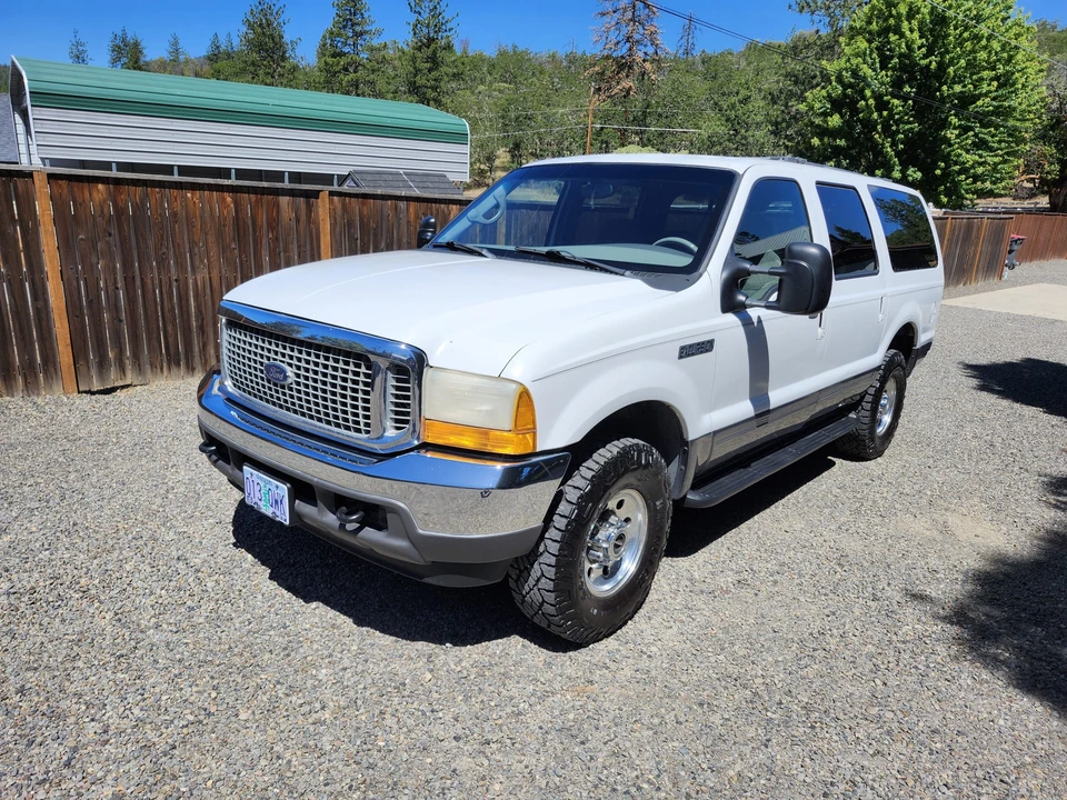 2001 Ford Excursion - Image 3 of 31