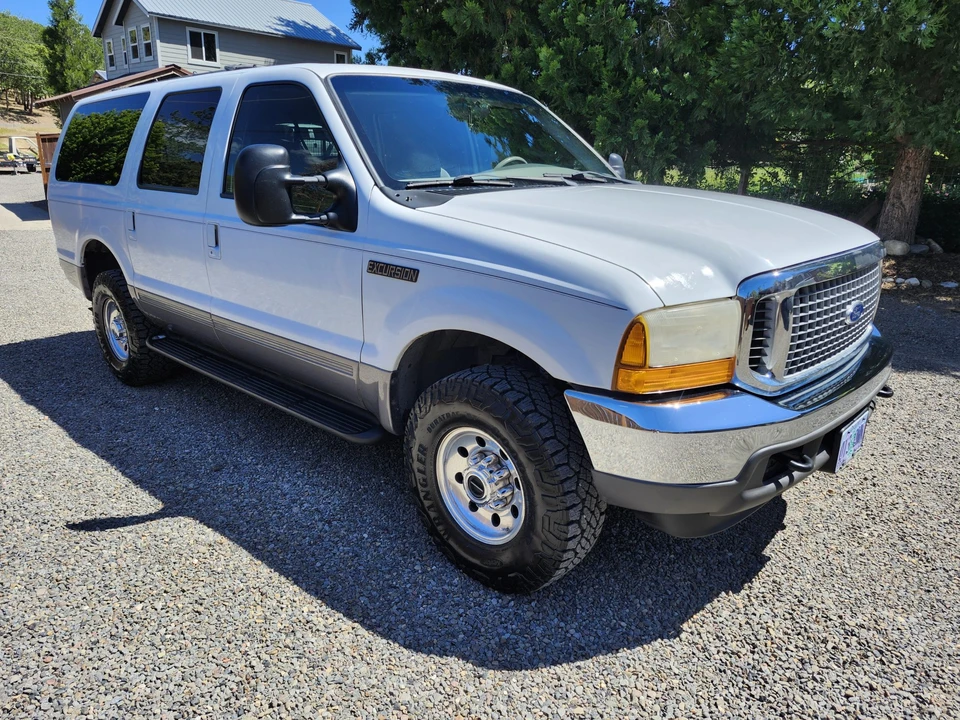 2001 Ford Excursion - Image 18 of 31