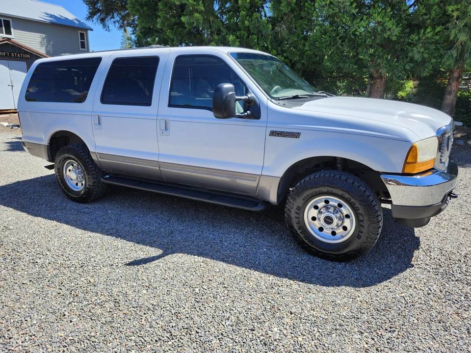 2001 Ford Excursion - Image 17 of 31