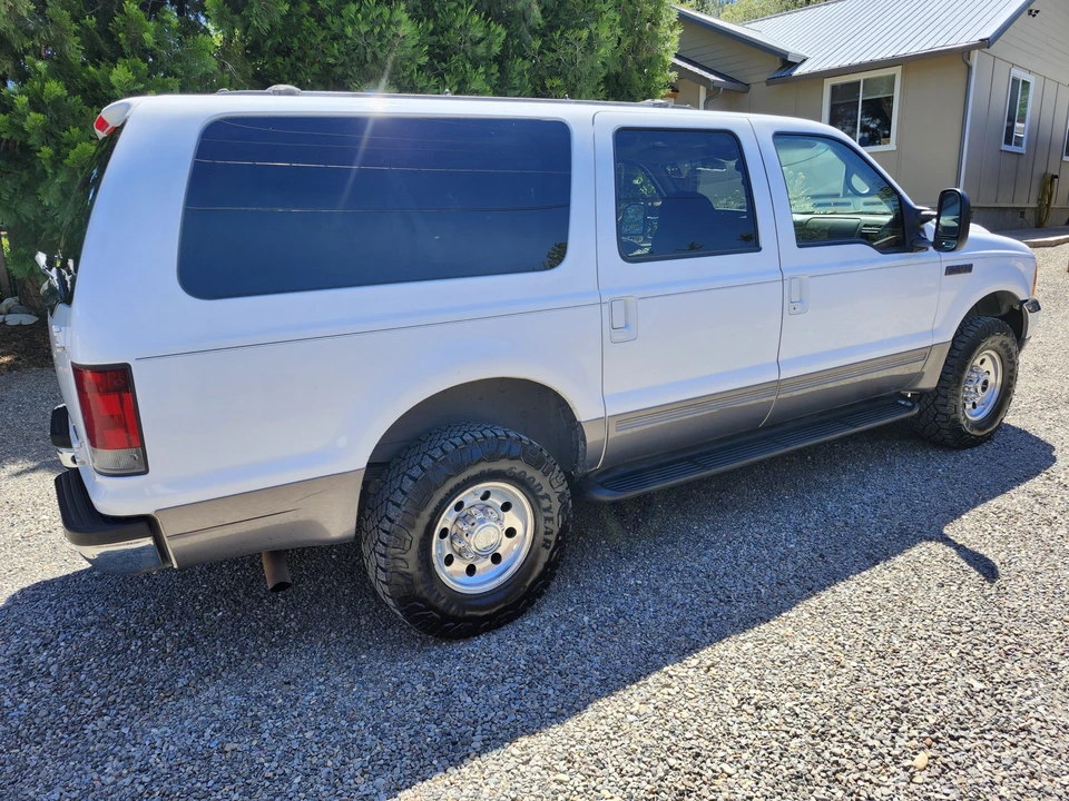 2001 Ford Excursion - Image 15 of 31