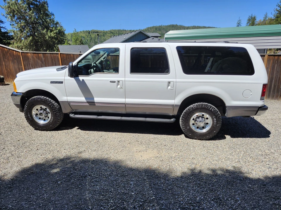 2001 Ford Excursion - Image 7 of 31