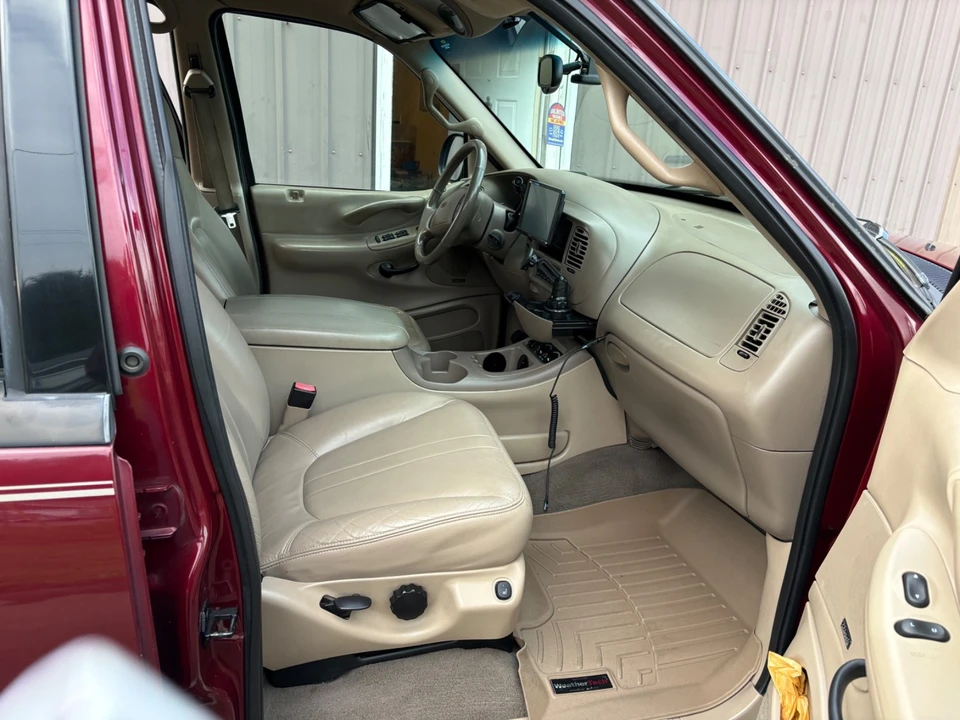 2001 Ford Expedition 1st Gen - Image 4 of 21