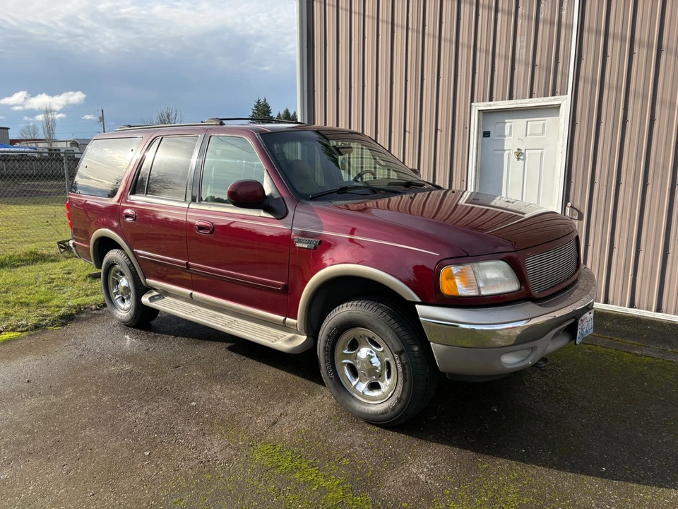 2001 Ford Expedition 1st Gen - Image 2 of 21