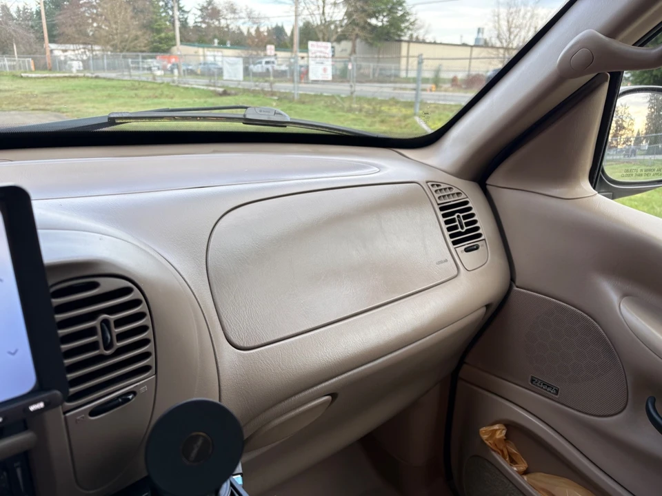 2001 Ford Expedition 1st Gen - Image 13 of 21