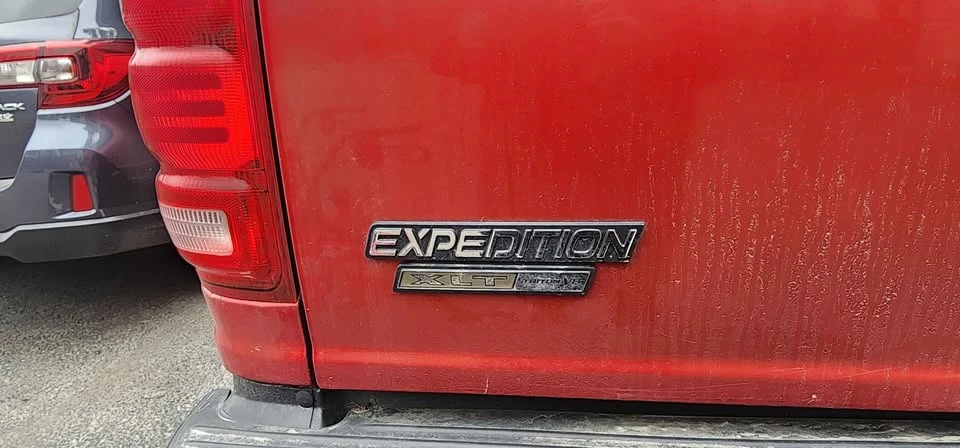 2001 Ford Expedition 1st Gen - Image 2 of 14
