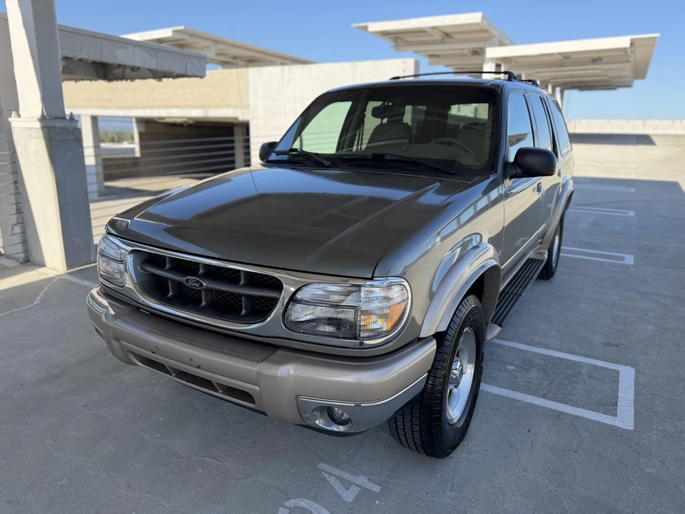 2001 Ford Explorer 2nd Gen - Image 5 of 31
