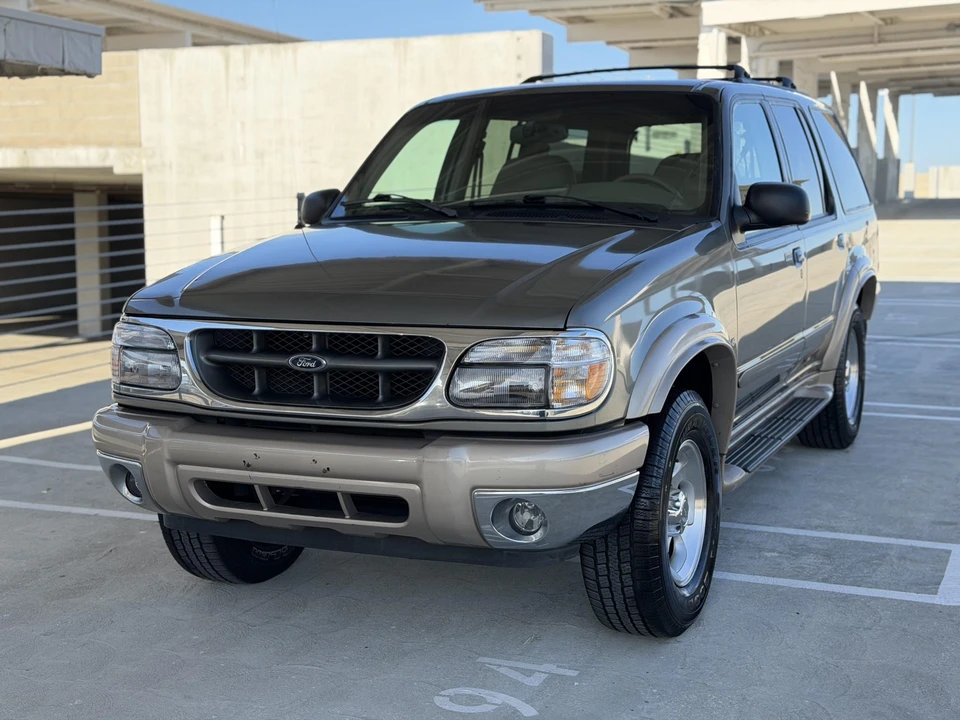 2001 Ford Explorer 2nd Gen - Image 3 of 31