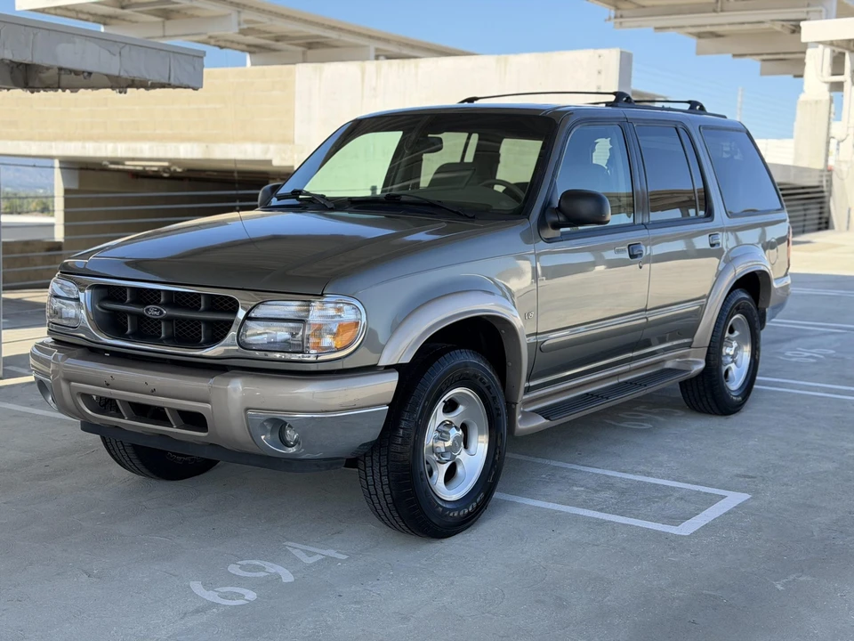 2001 Ford Explorer 2nd Gen - Image 4 of 31
