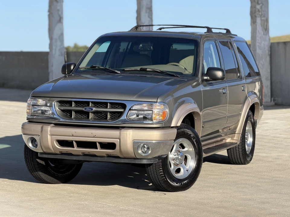 2001 Ford Explorer 2nd Gen - Image 11 of 31