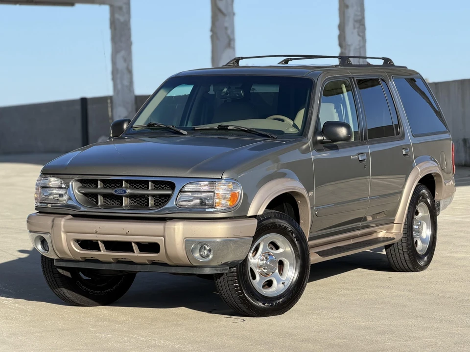 2001 Ford Explorer 2nd Gen - Image 12 of 31