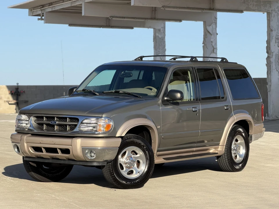 2001 Ford Explorer 2nd Gen - Image 14 of 31