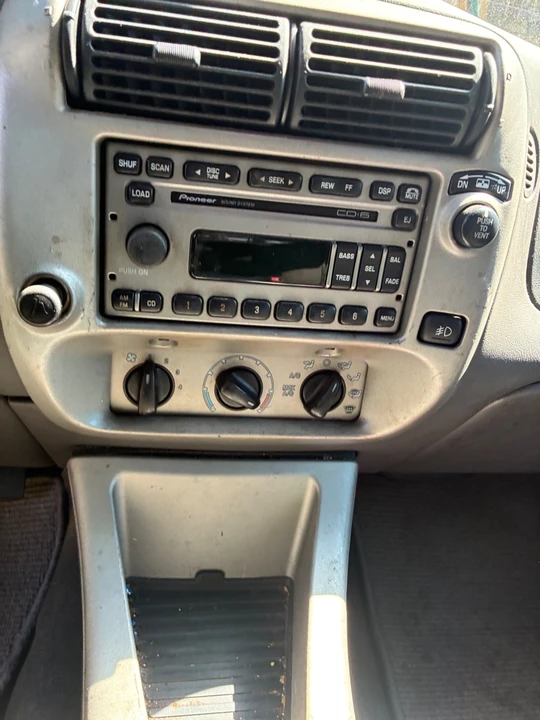 2001 Ford Explorer Sport Trac - Image 8 of 20