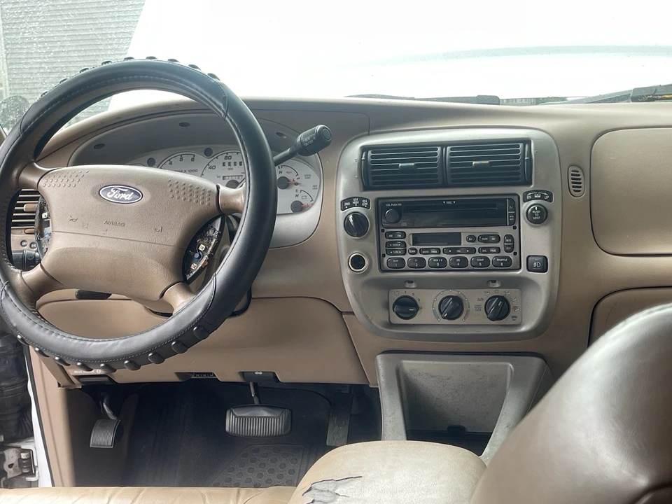 2001 Ford Explorer Sport Trac - Image 5 of 10