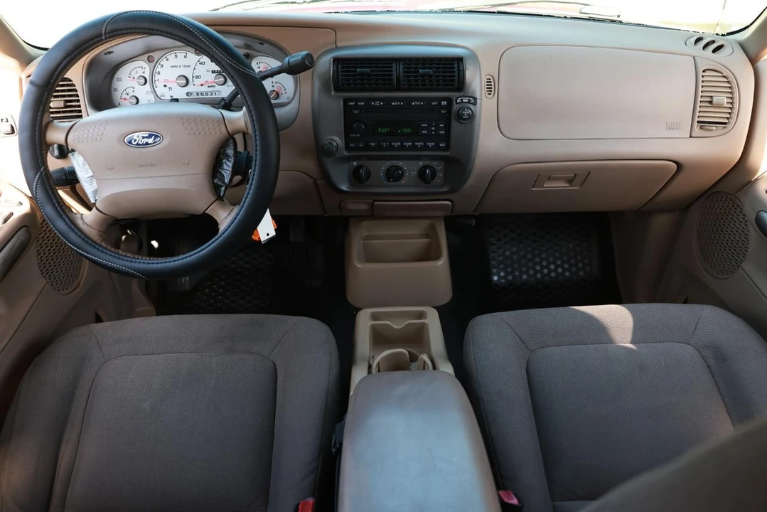 2001 Ford Explorer Sport Trac - Image 2 of 21