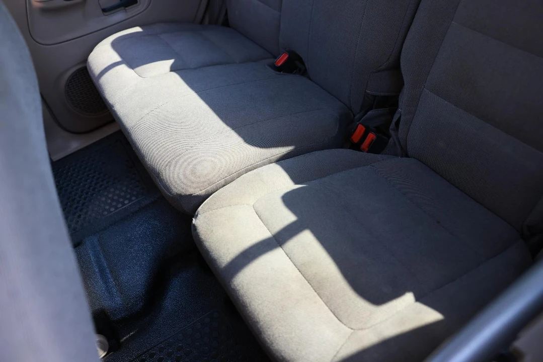 2001 Ford Explorer Sport Trac - Image 10 of 21