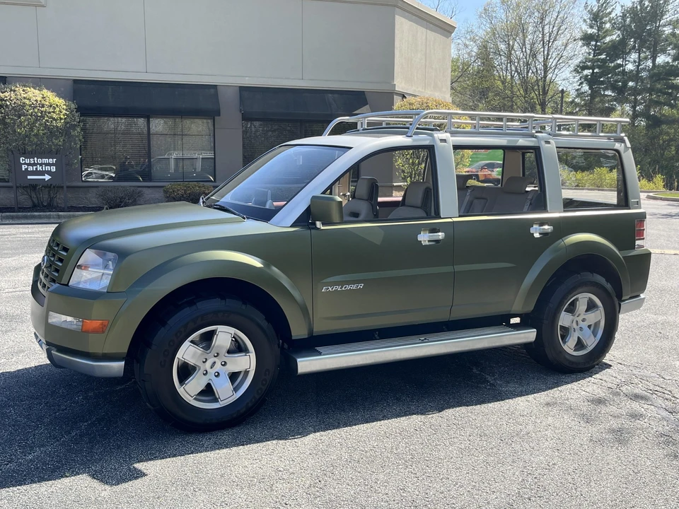 2001 Ford Explorer 2nd Gen - Image 5 of 31