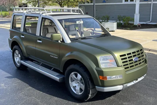 2001 Ford Explorer Sportsman Concept