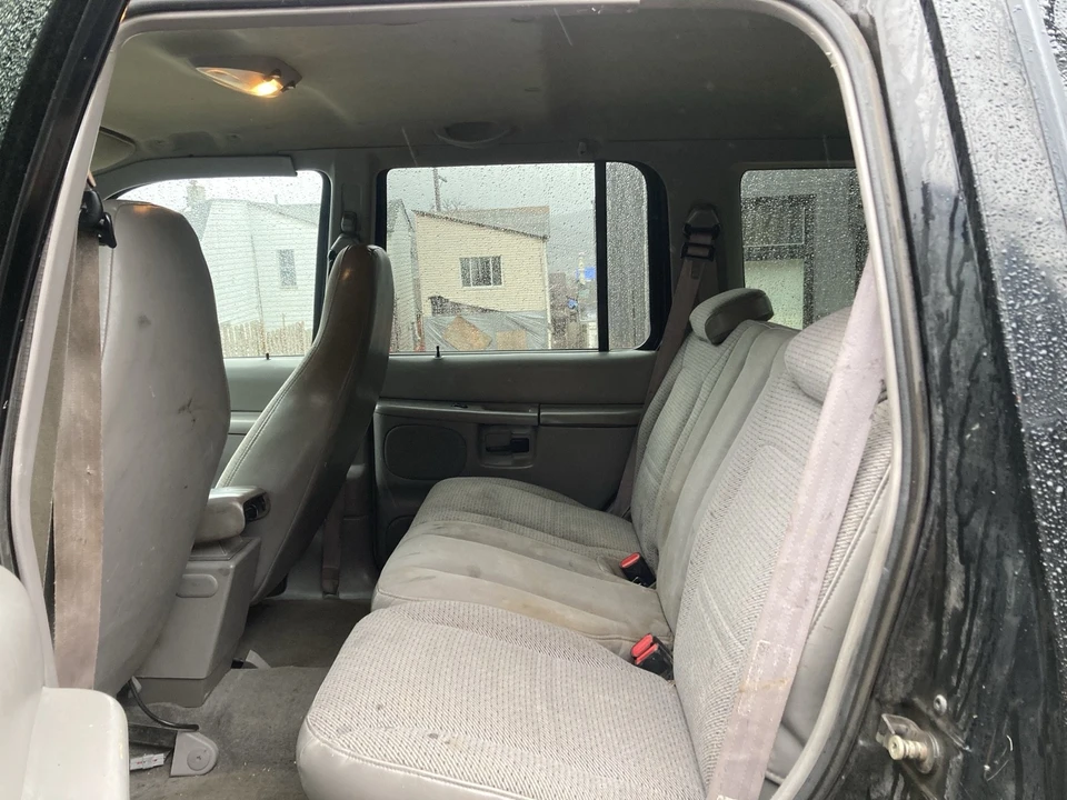 2001 Ford Explorer 3rd Gen - Image 13 of 14
