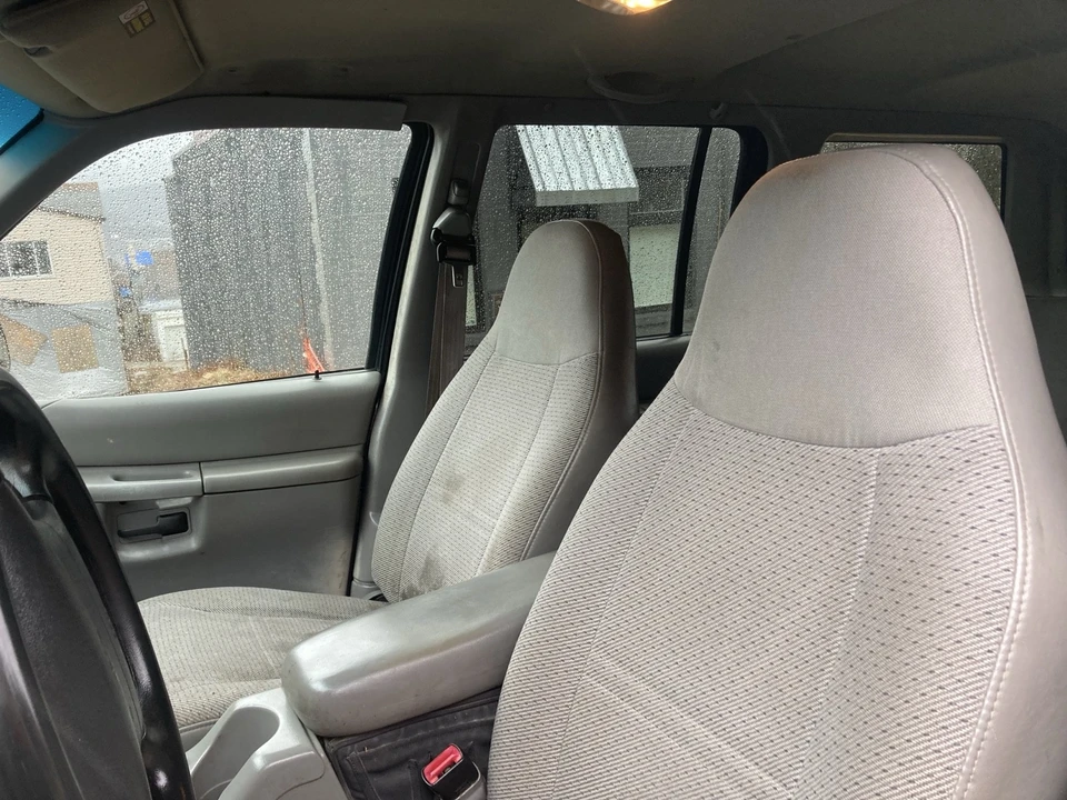 2001 Ford Explorer 3rd Gen - Image 12 of 14