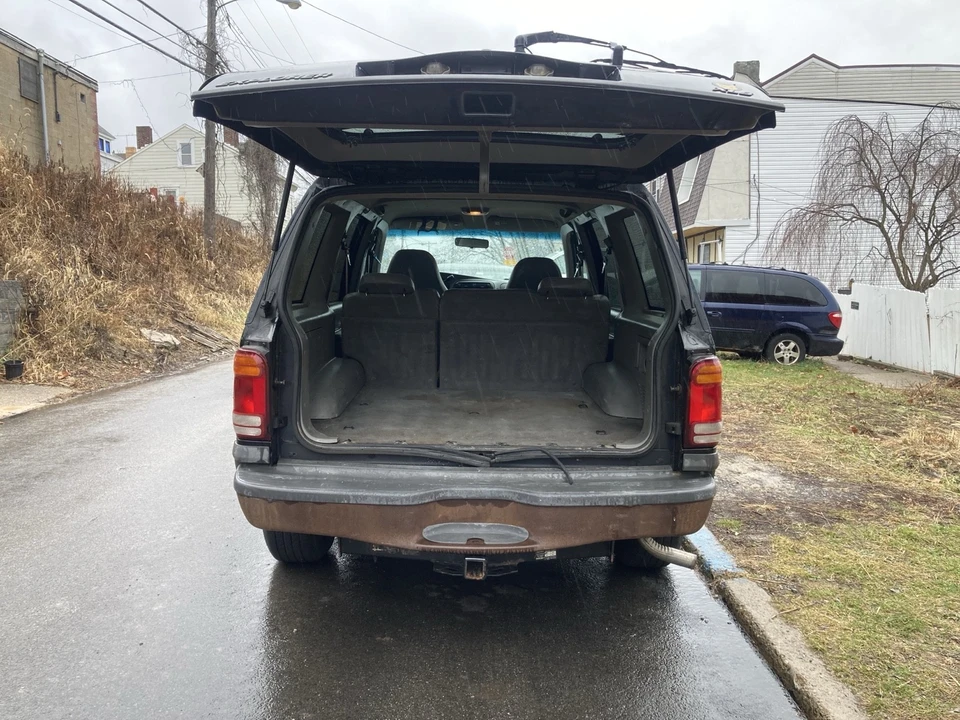 2001 Ford Explorer 3rd Gen - Image 7 of 14