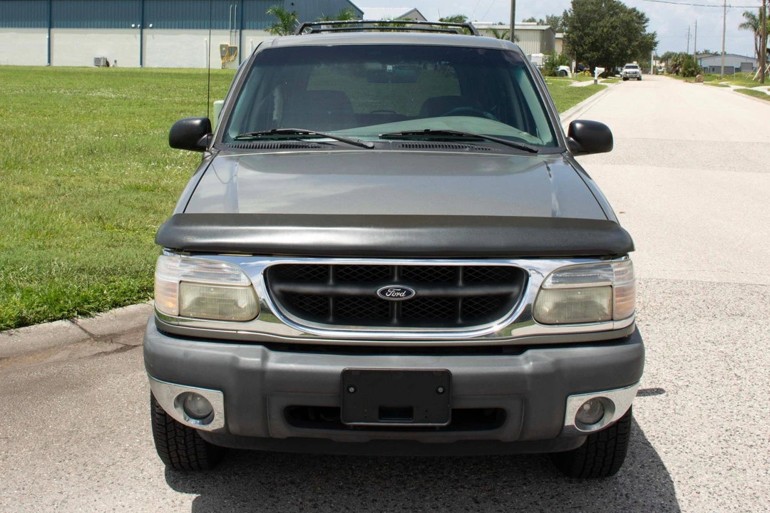 2001 Ford Explorer 2nd Gen - Image 2 of 31