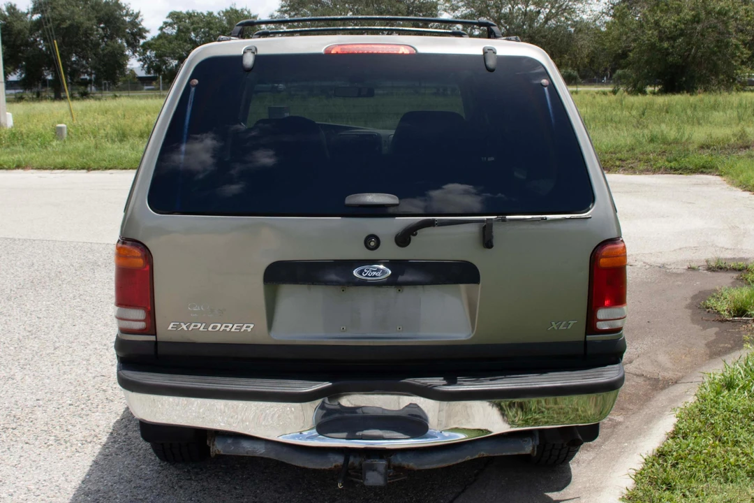 2001 Ford Explorer 2nd Gen - Image 5 of 31