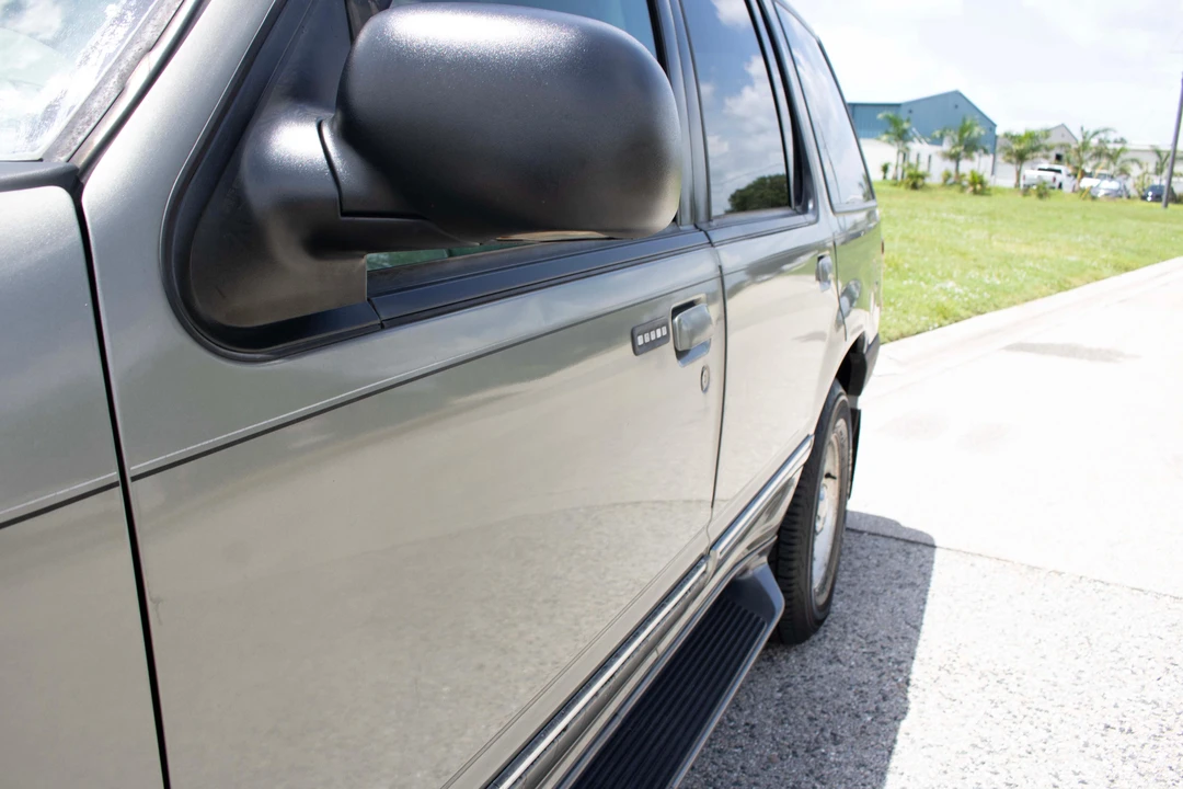 2001 Ford Explorer 2nd Gen - Image 9 of 31