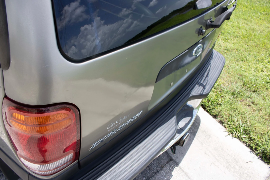 2001 Ford Explorer 2nd Gen - Image 14 of 31