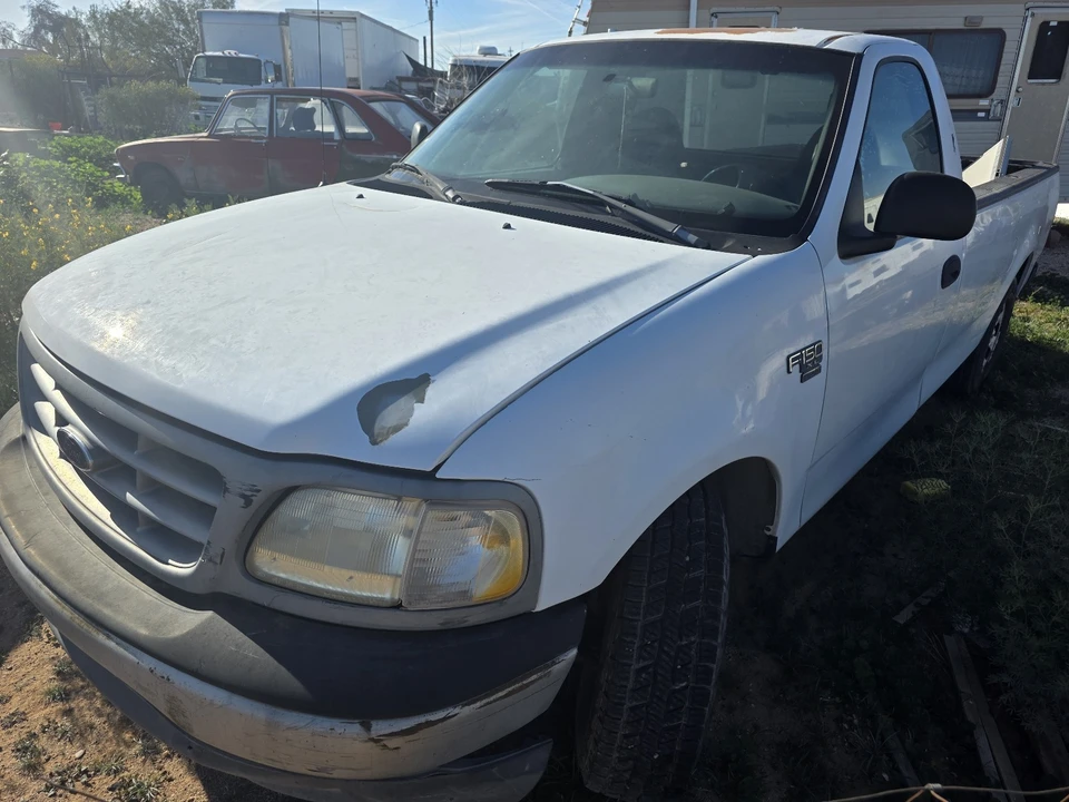 2001 Ford F-150 10th Gen - Image 2 of 18