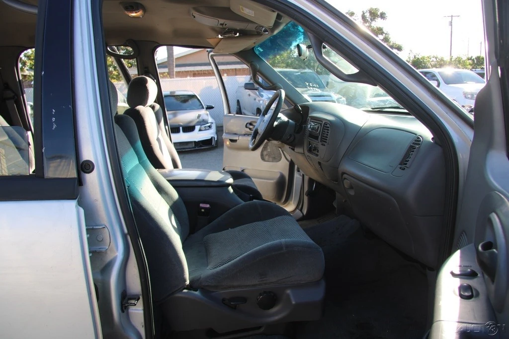 2001 Ford F-150 10th Gen - Image 21 of 21