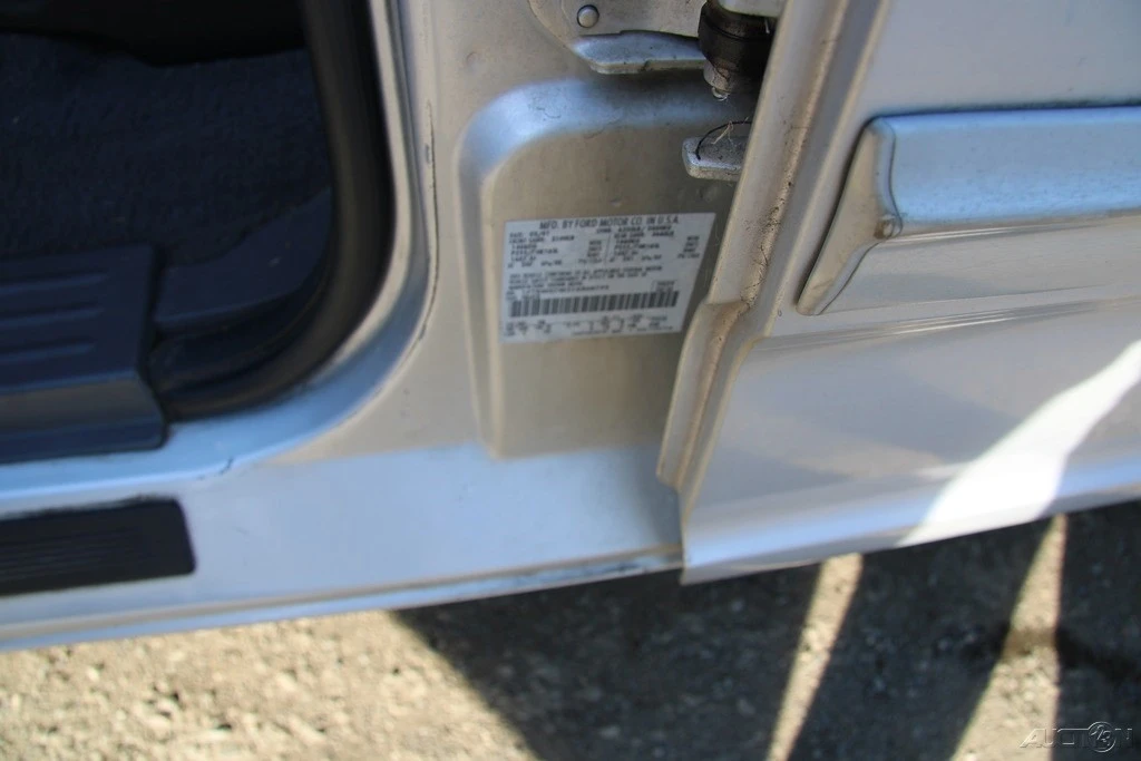 2001 Ford F-150 10th Gen - Image 10 of 21