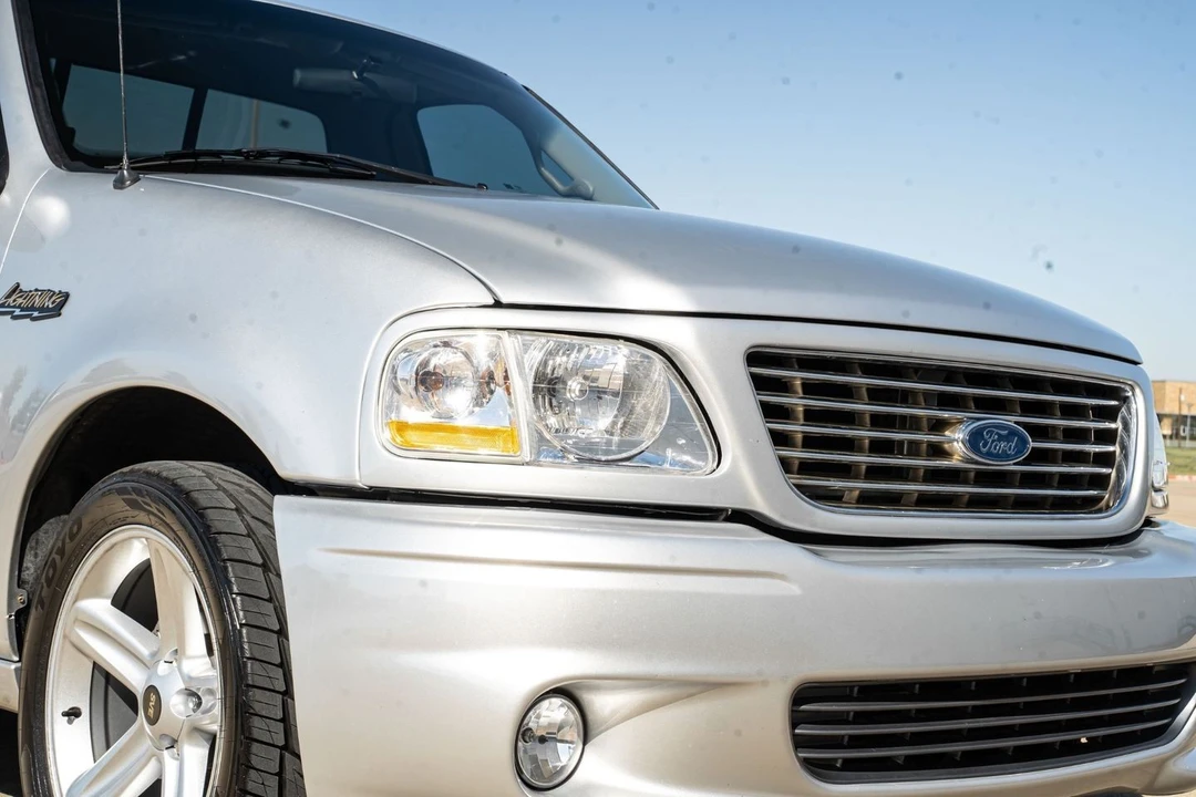 2001 Ford F-150 10th Gen - Image 11 of 31