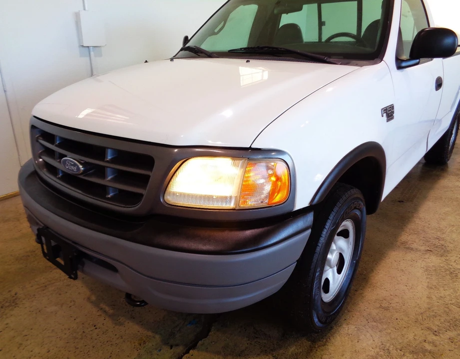 2001 Ford F-150 10th Gen - Image 8 of 20