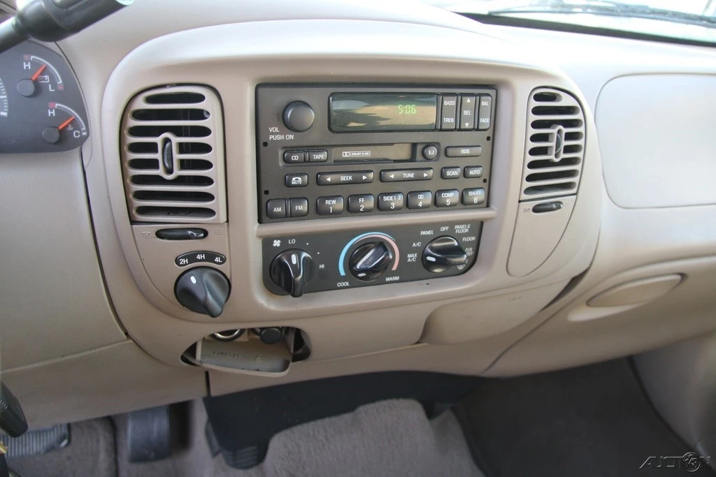2001 Ford F-150 10th Gen - Image 17 of 21