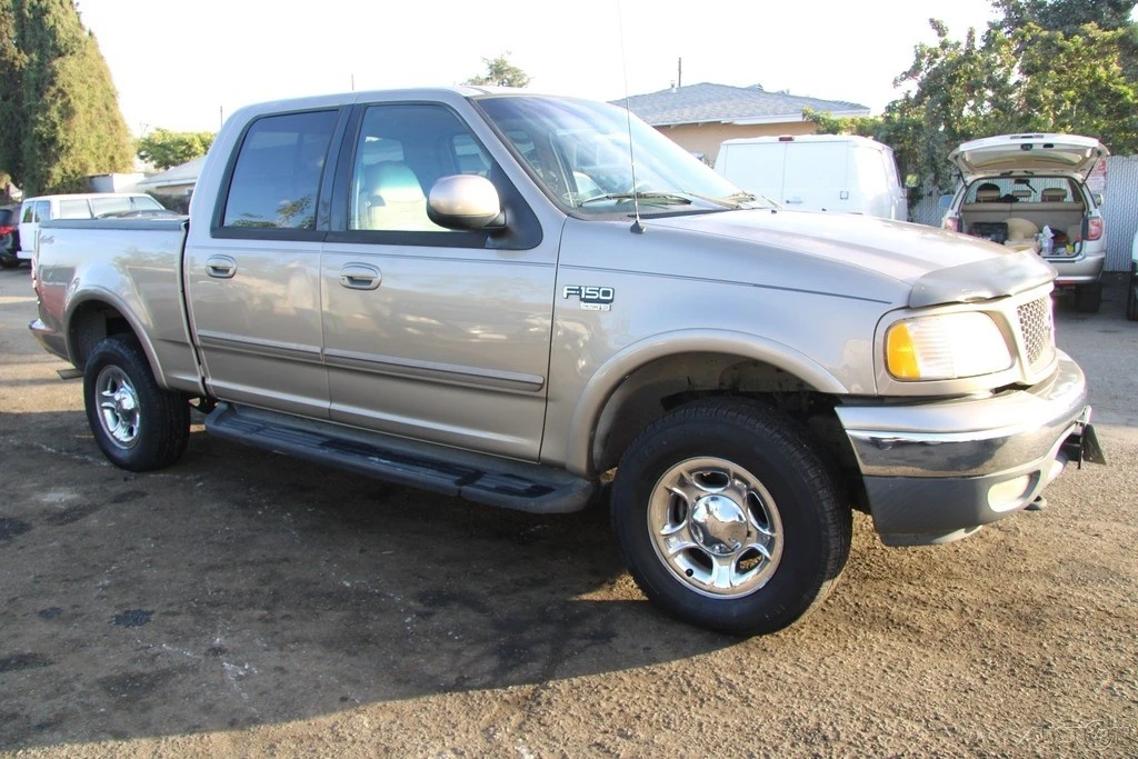 2001 Ford F-150 10th Gen - Image 2 of 21