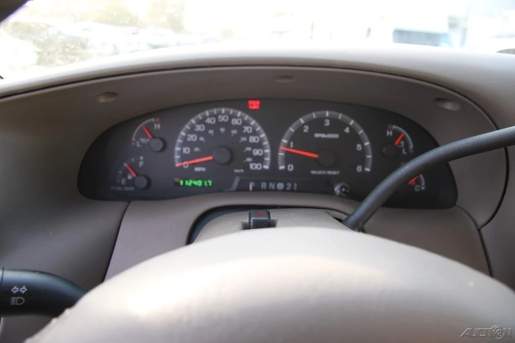 2001 Ford F-150 10th Gen - Image 15 of 21