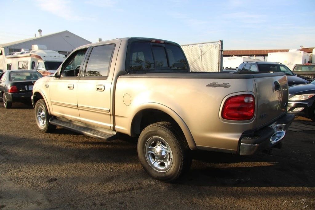 2001 Ford F-150 10th Gen - Image 6 of 21
