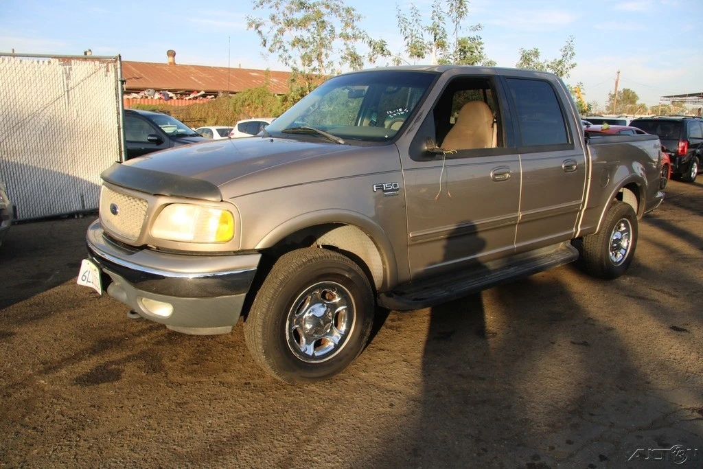 2001 Ford F-150 10th Gen - Image 8 of 21