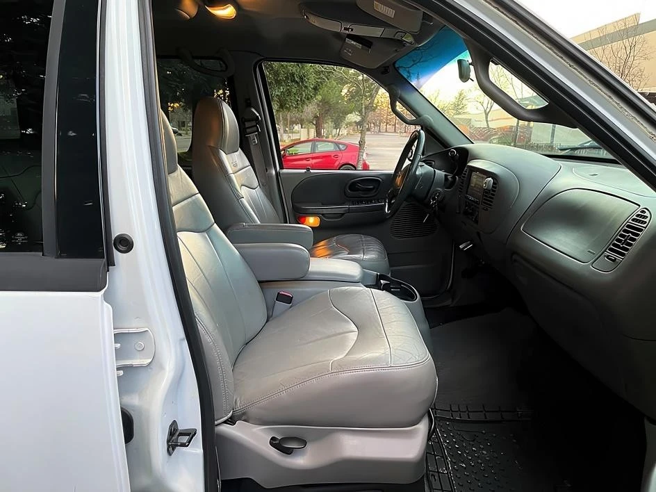 2001 Ford F-150 10th Gen - Image 11 of 18