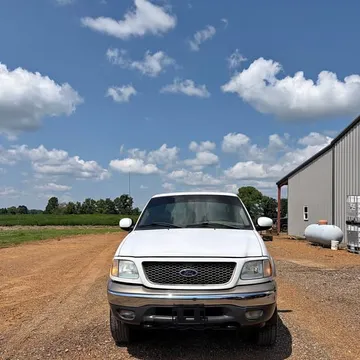 2001 Ford F-150 Lariat Pickup 4D 5 1/2 ft